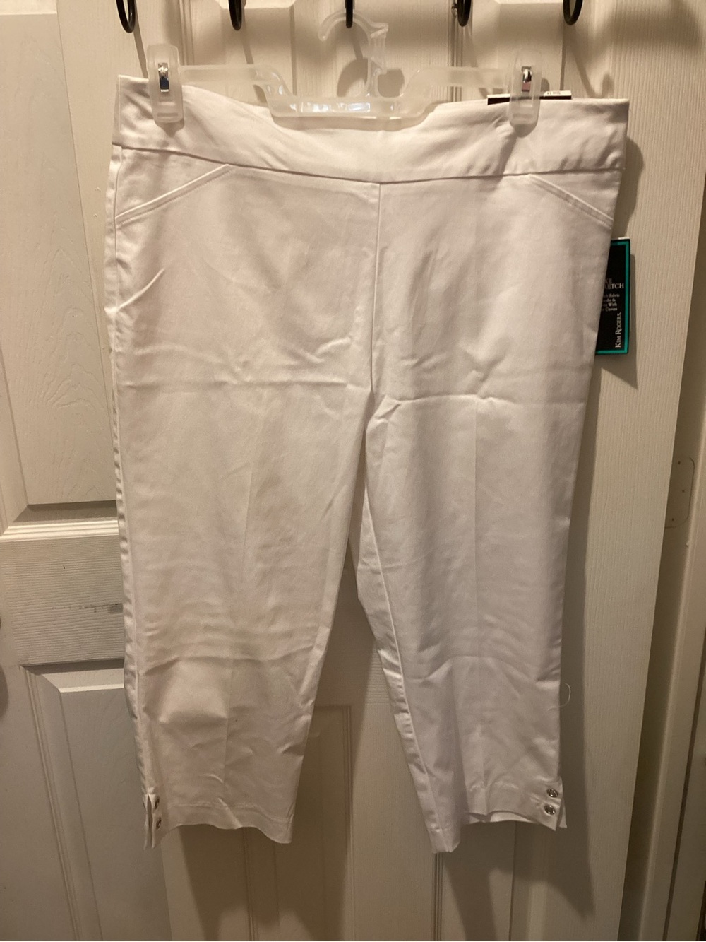 Kim Rogers White Pull-On Capri Pants with Hem Button Detail